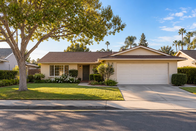 Welcoming-Orange-County-Ranch-Home-1